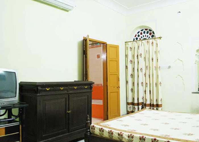 Janak Palace - A Heritage Home